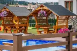 Hotel Białka Tatrzańska Tatry - Schwimmbäder mit Tischen